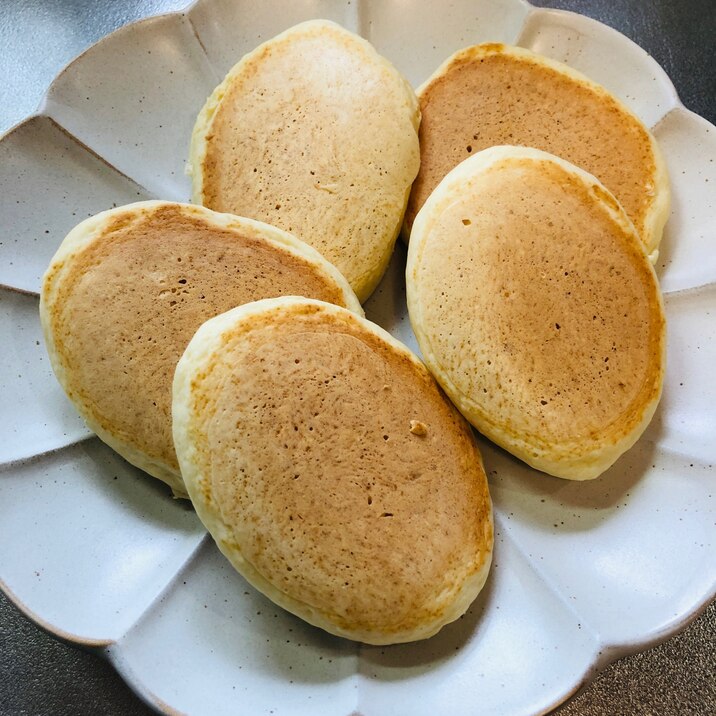 すりおろしりんご入りホットケーキ